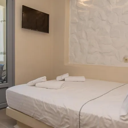 Ampelos Naxos * Naxos City