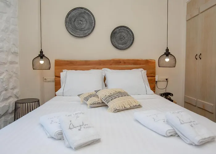 Ampelos Naxos 公寓