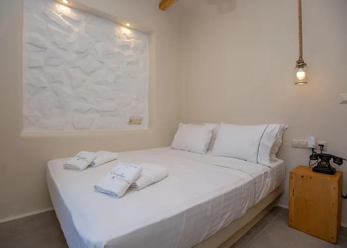 Ampelos Naxos 公寓