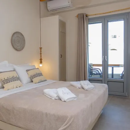 Ampelos Naxos * Naxos City